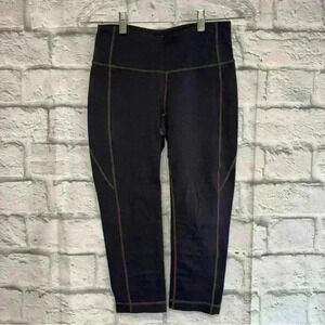 Athleta Capri Leggings SMALL Gray Ruched Hem Crop